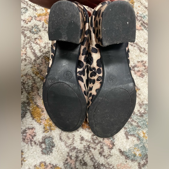 Velvet Leopard Heeled Ankle Boot Size 6 1/2 - Picture 3 of 4